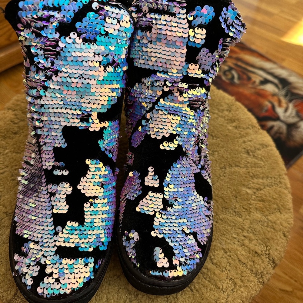 Cape Robbin Black blue purple changeable Sequin Flat boots